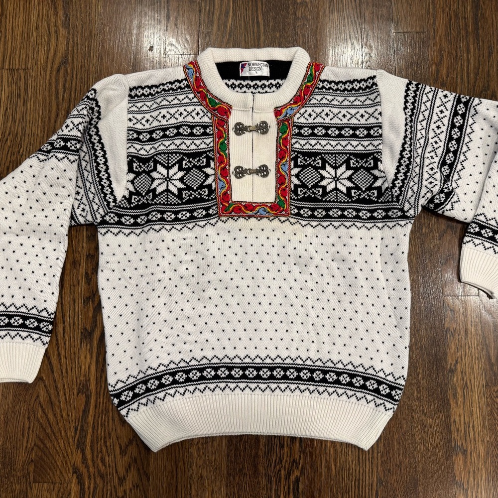 Winter Warm Norwegian Design Sweater Women's Small New